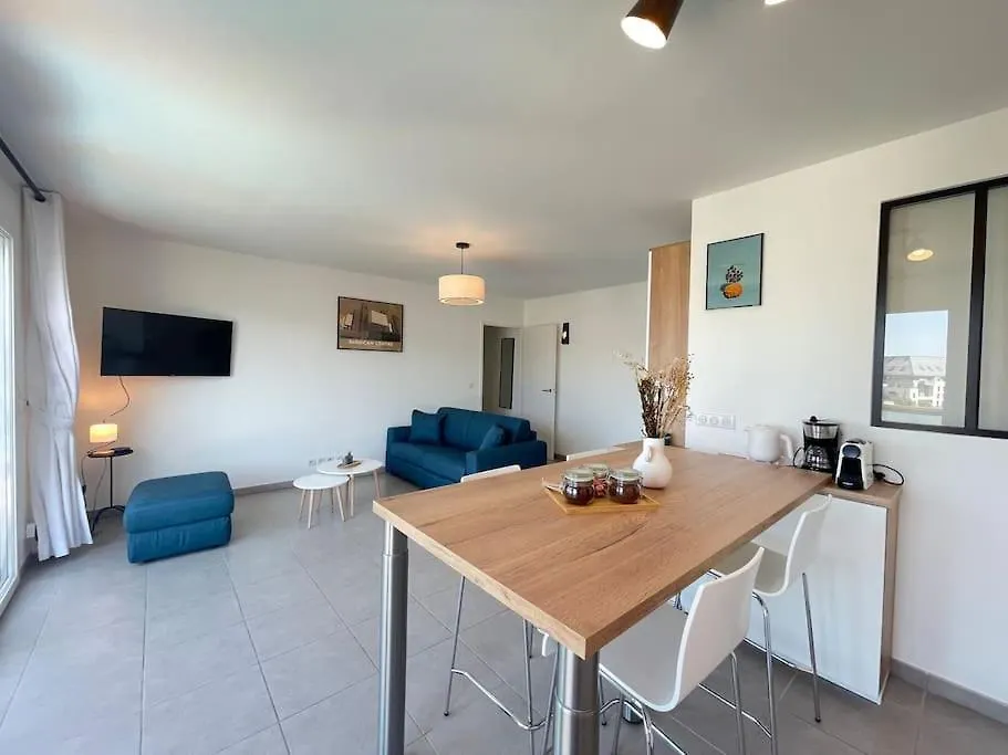 דירות אנסי L'Urban - Parc, Centre, Parking & Balcon Avec Vue!