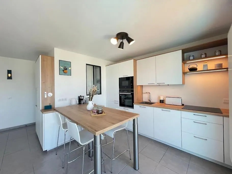 דירות אנסי L'Urban - Parc, Centre, Parking & Balcon Avec Vue!