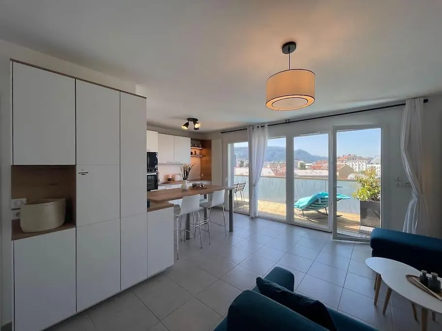 Apartamento L'Urban - Parc, Centre, Parking & Balcon Avec Vue! Annecy
